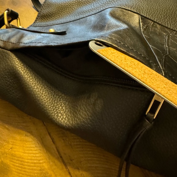 Relic by Fossil Patchwork Black Tote/Shoulder Bag - Picture 10 of 15